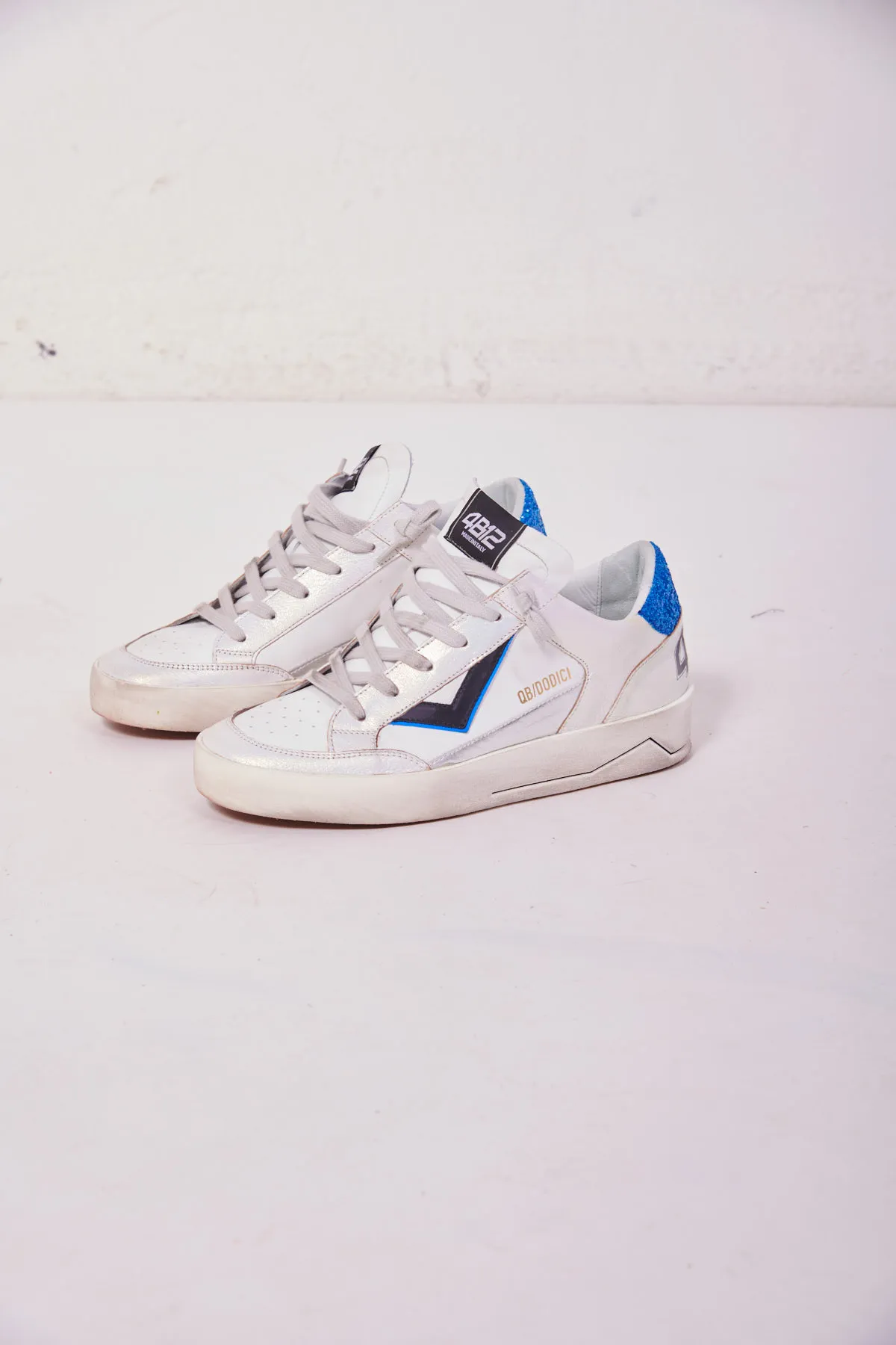 4B12 sneakers in pelle bianco con glitter, Kylie