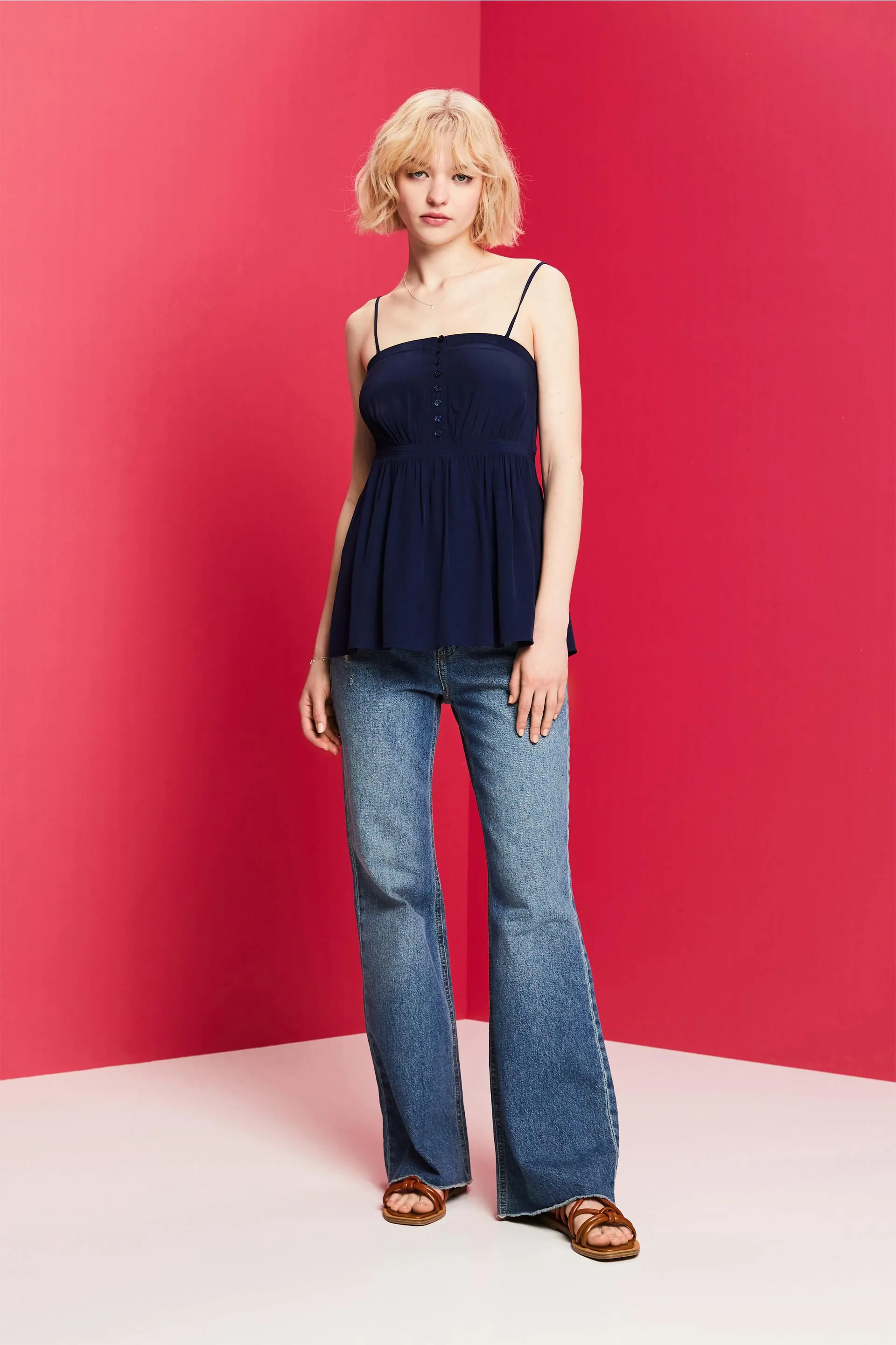 Canotta babydoll con bottone frontale