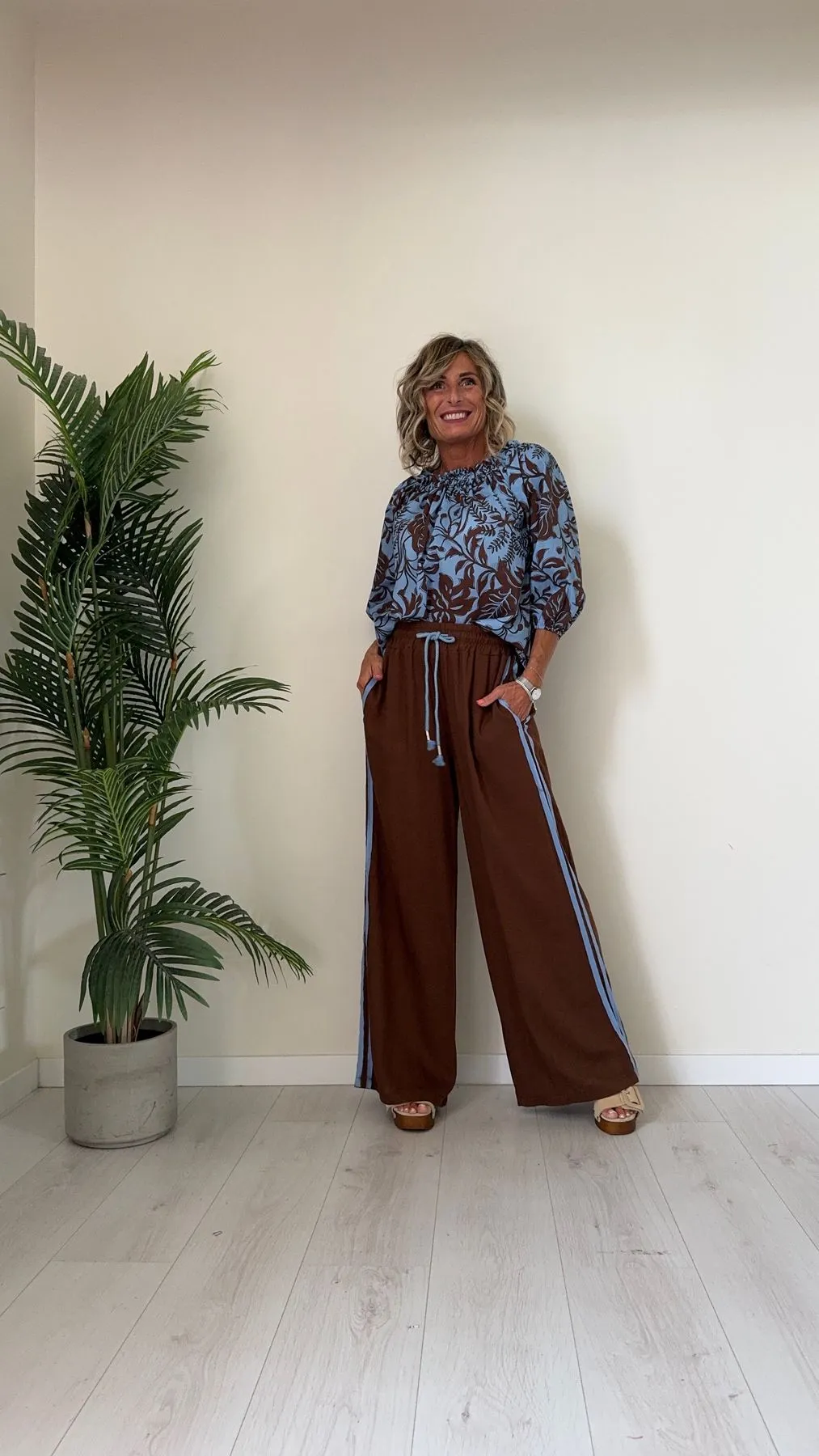 DAFNE - 567P28 - PANTALONE PALAZZO BANDE LATERALI A CONTRASTO, 20%LINO 80% VISCOSA