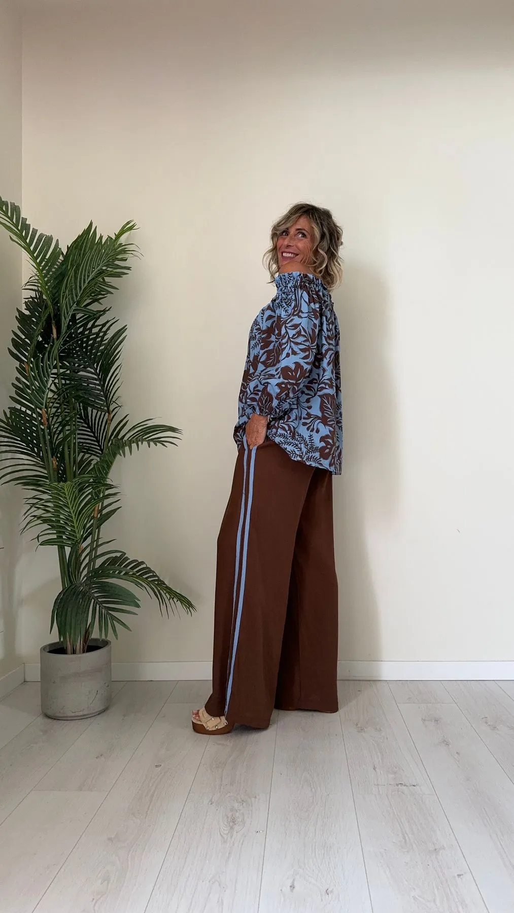 DAFNE - 567P28 - PANTALONE PALAZZO BANDE LATERALI A CONTRASTO, 20%LINO 80% VISCOSA