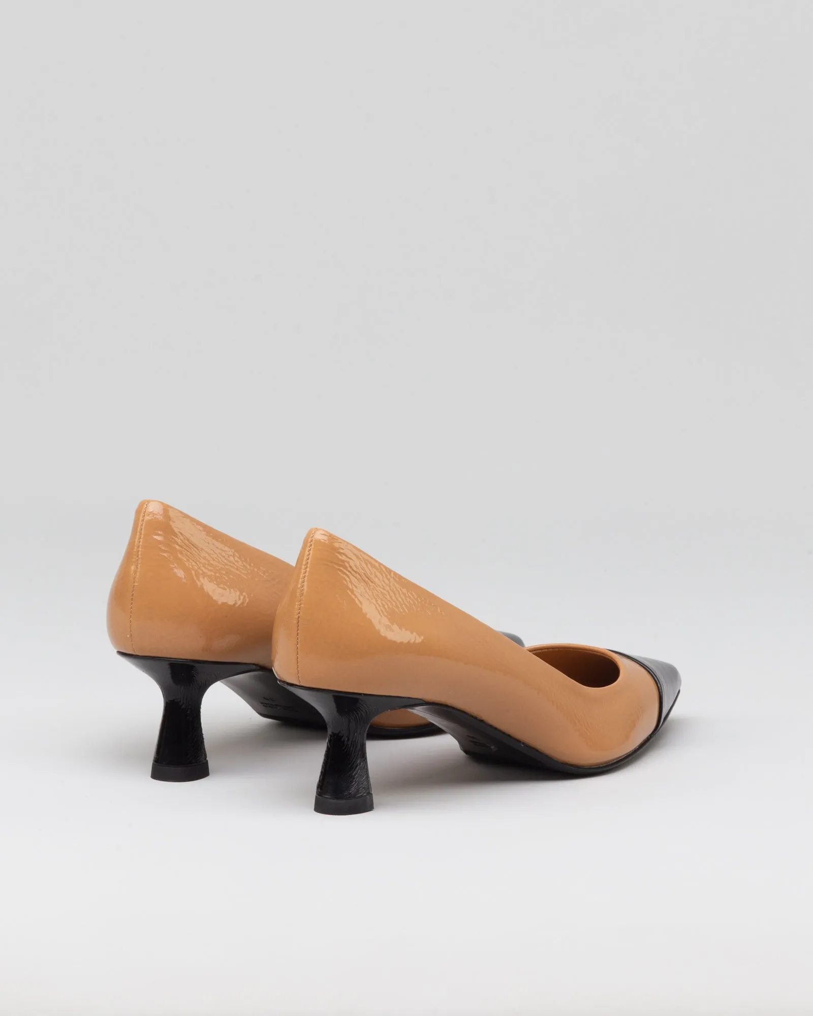 Decollete bassa in pelle