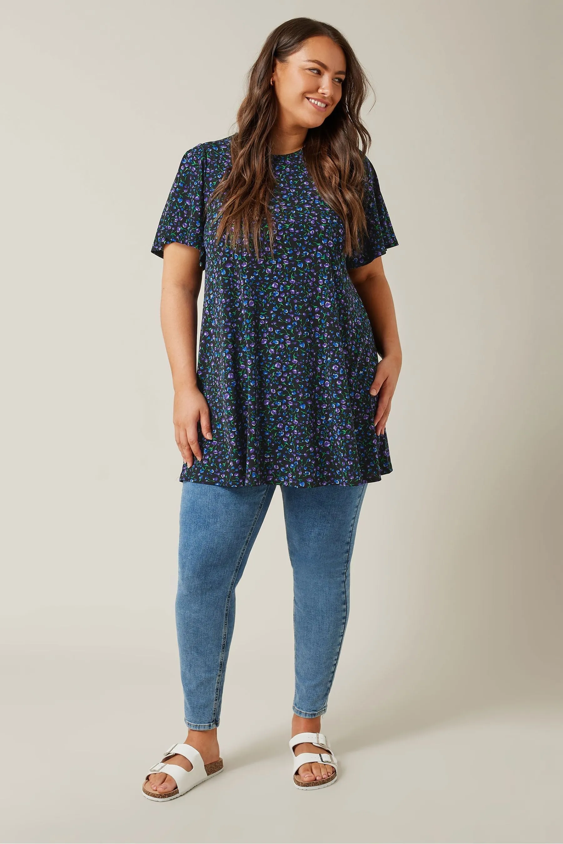 Evans Curve Angel Sleeve Top    