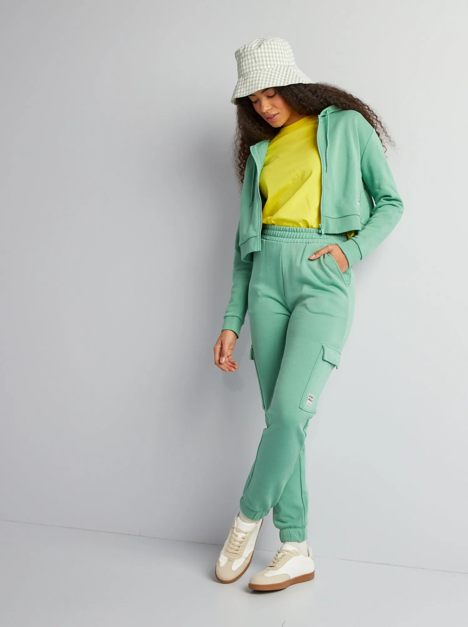 Felpa con zip e cappuccio tinta unita - VERDE