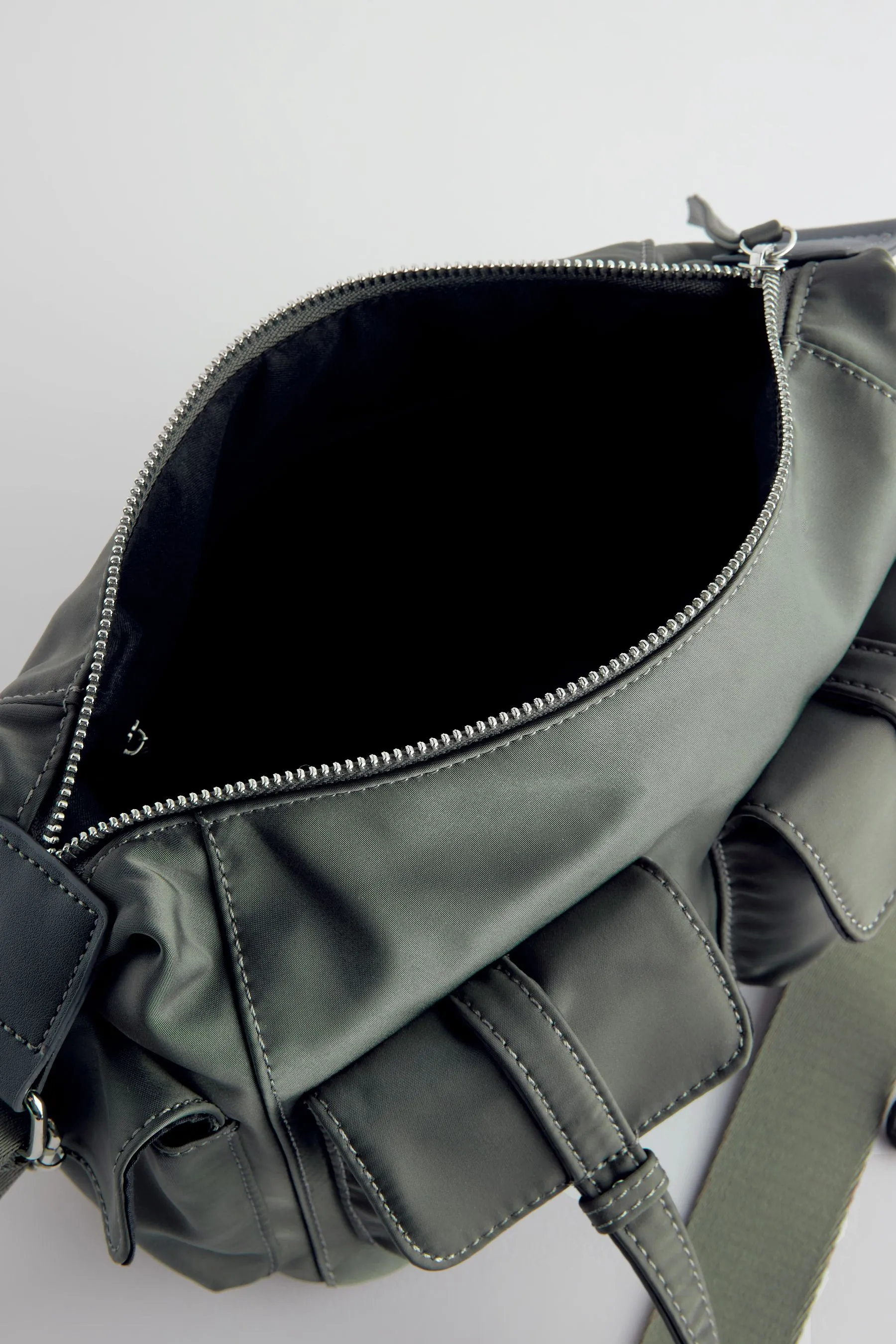 Grigio  - Satin - Borsa a tracolla multitasche