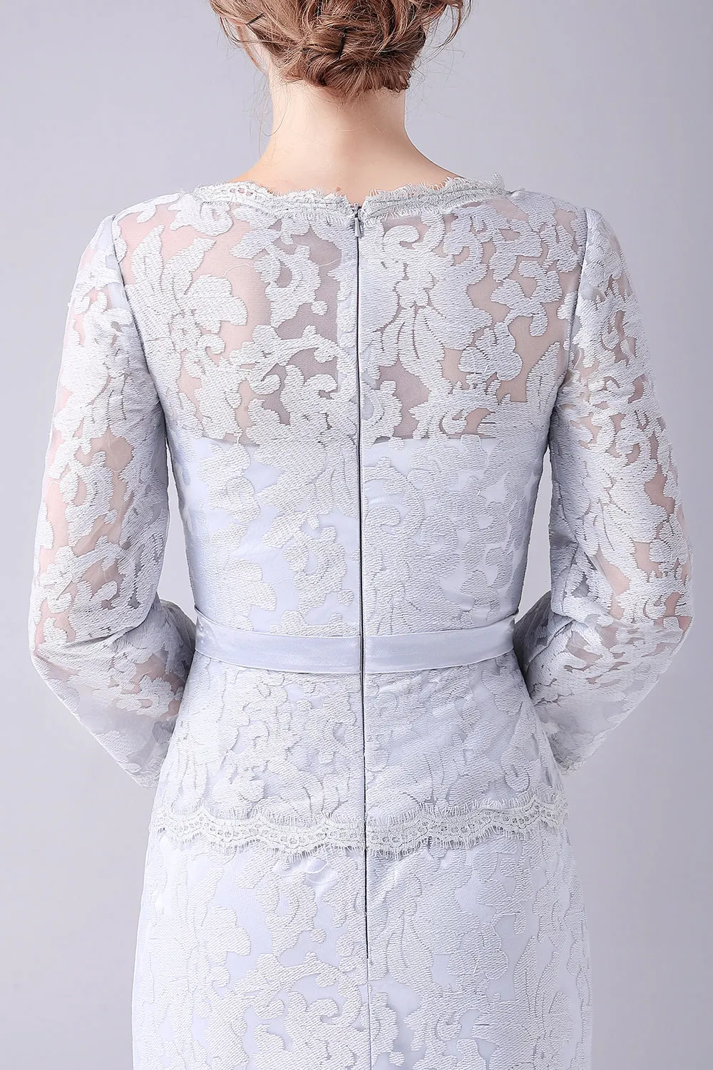 Guaina in pizzo d'argento maniche lunghe lunghezza al piano madre del vestito da sposa