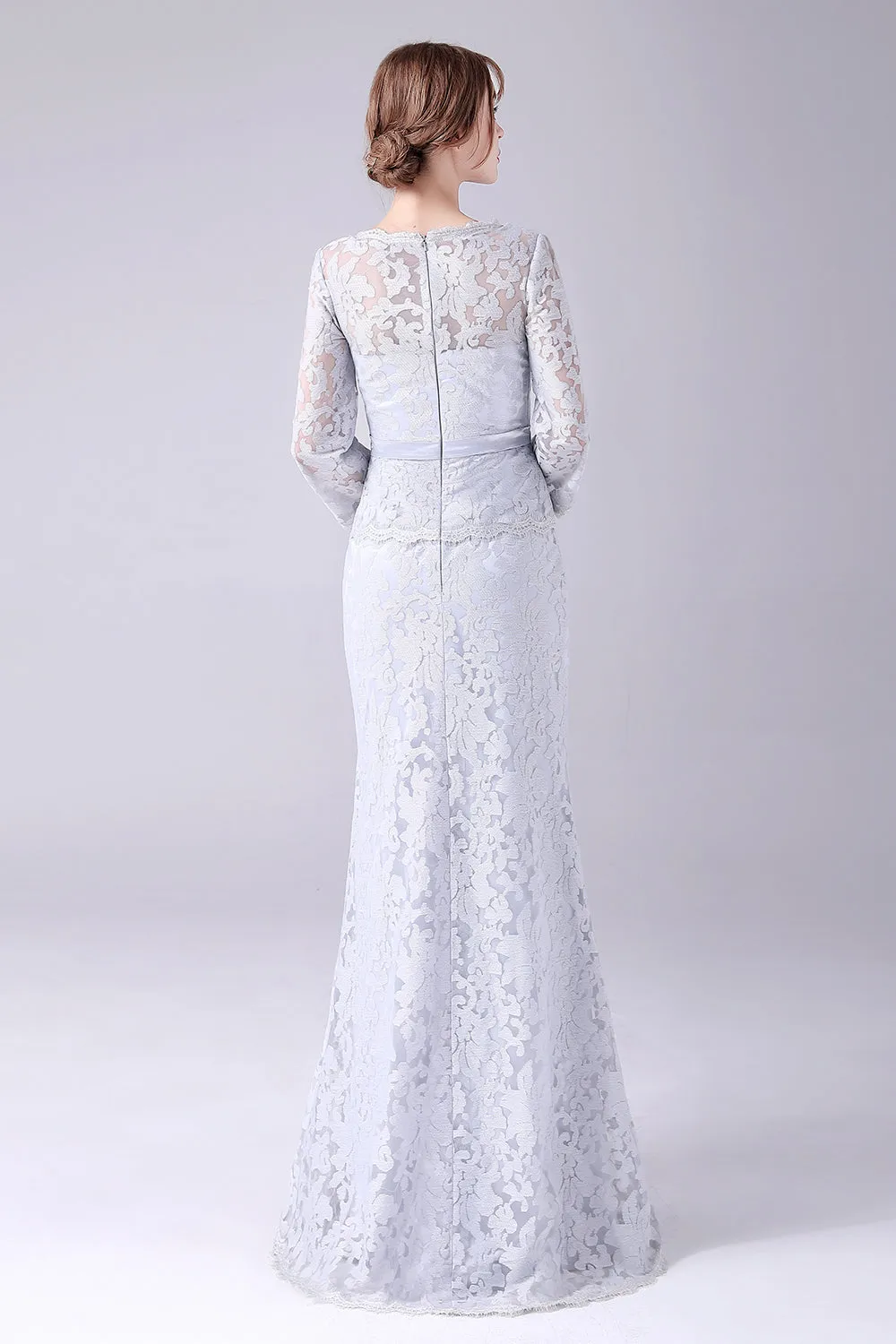 Guaina in pizzo d'argento maniche lunghe lunghezza al piano madre del vestito da sposa