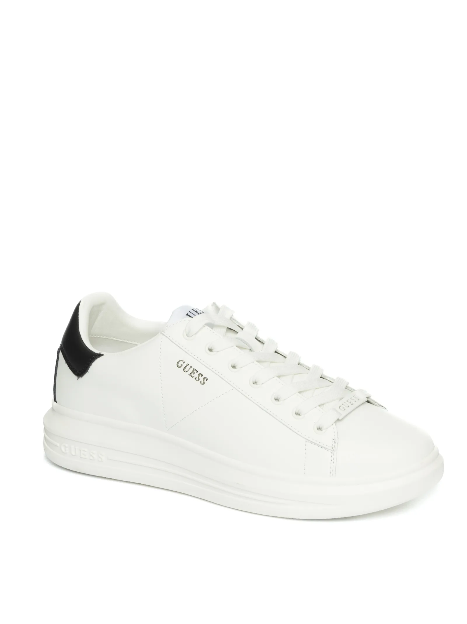 GUESS Sneakers