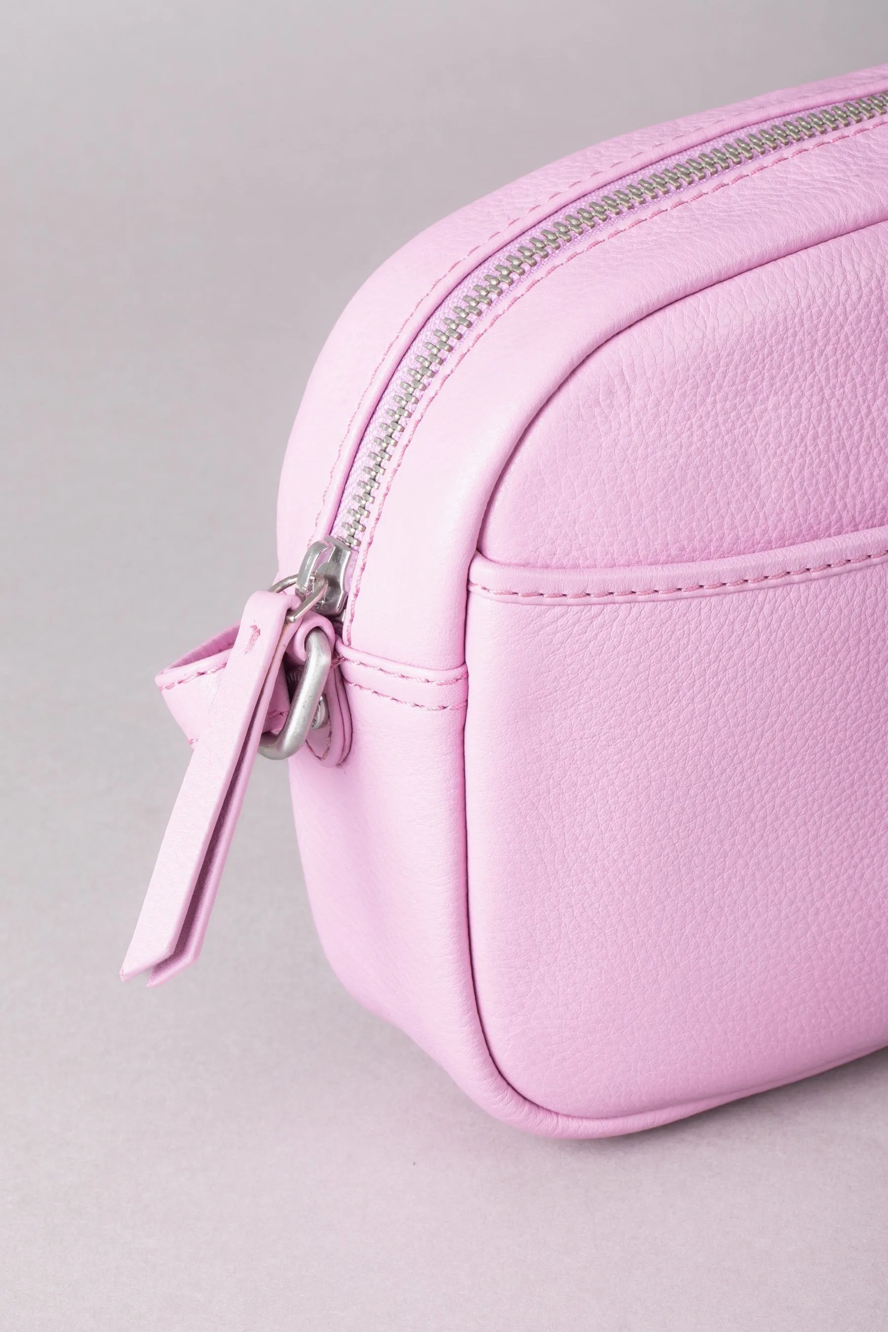 Lakeland Leather - Coniston - Borsa per fotocamera fotografica in pelle a tracolla