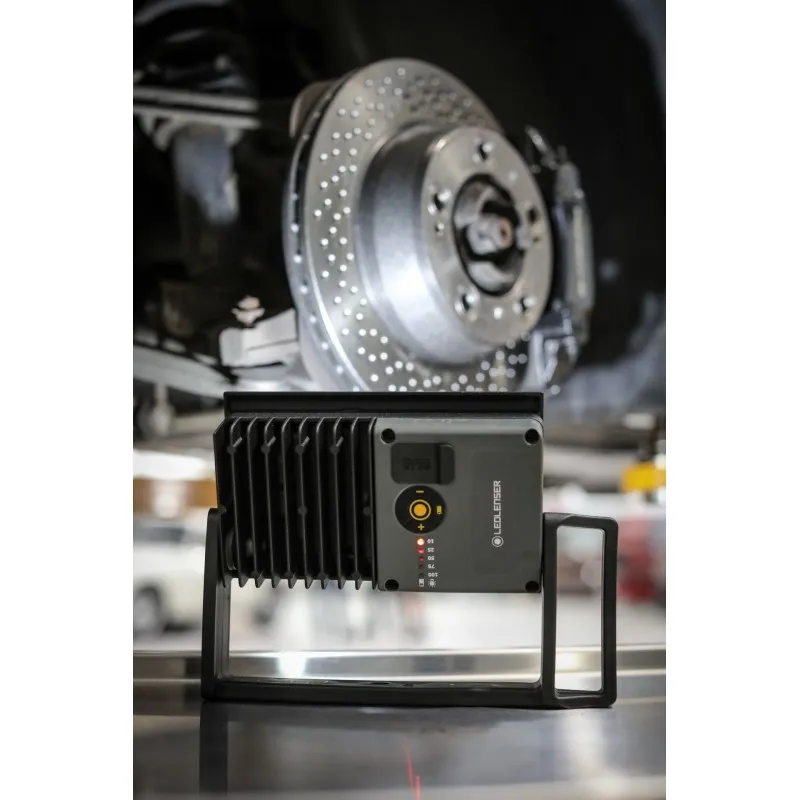 LEDLENSER  iF4R FARETTO DA CANTIERE RICARICABILE