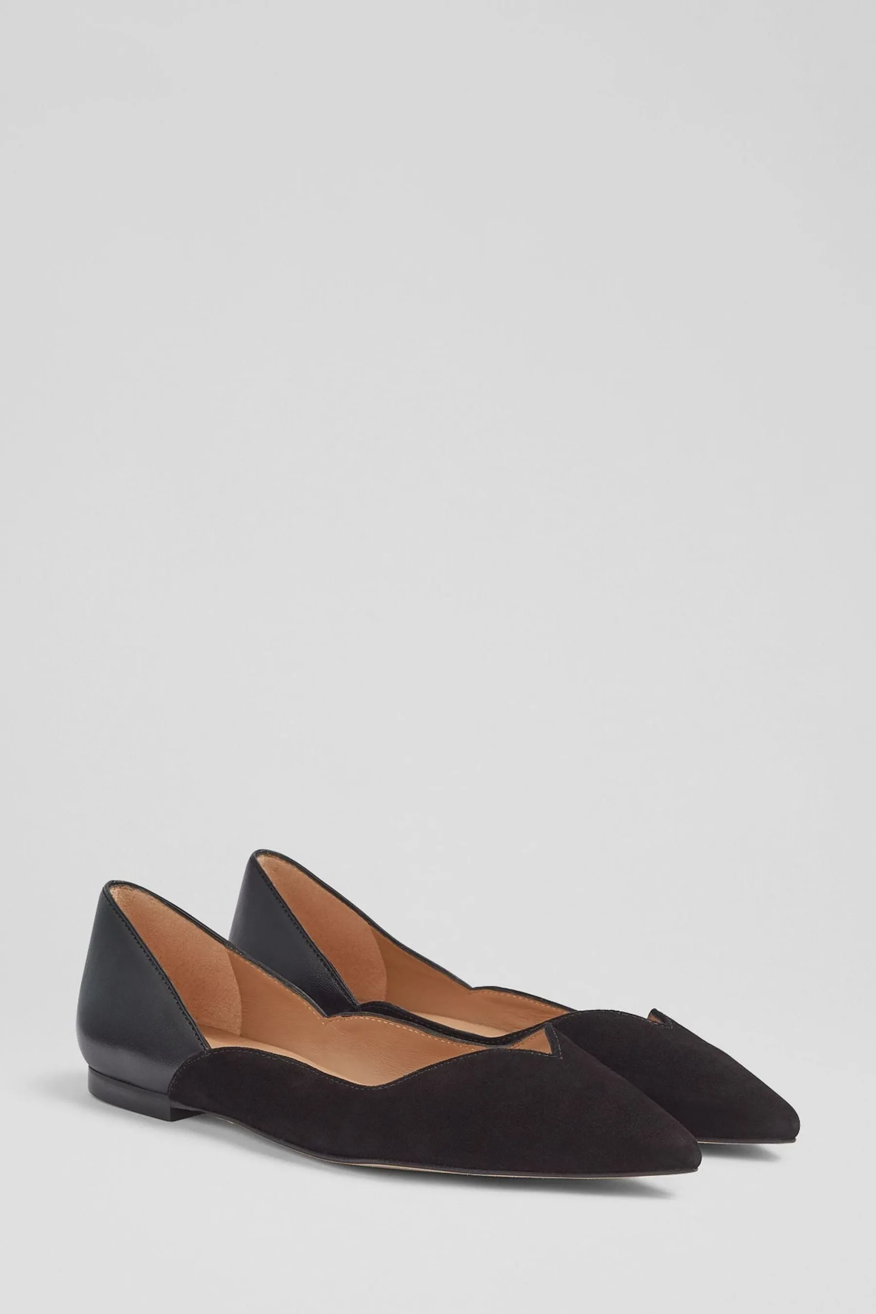 LK Bennett - Iris - Scarpe basse a cuore in camoscio e pelle    