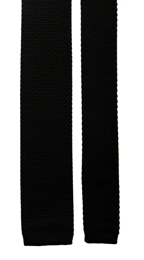Man Black Tricot Knitted Silk Tie Tri450