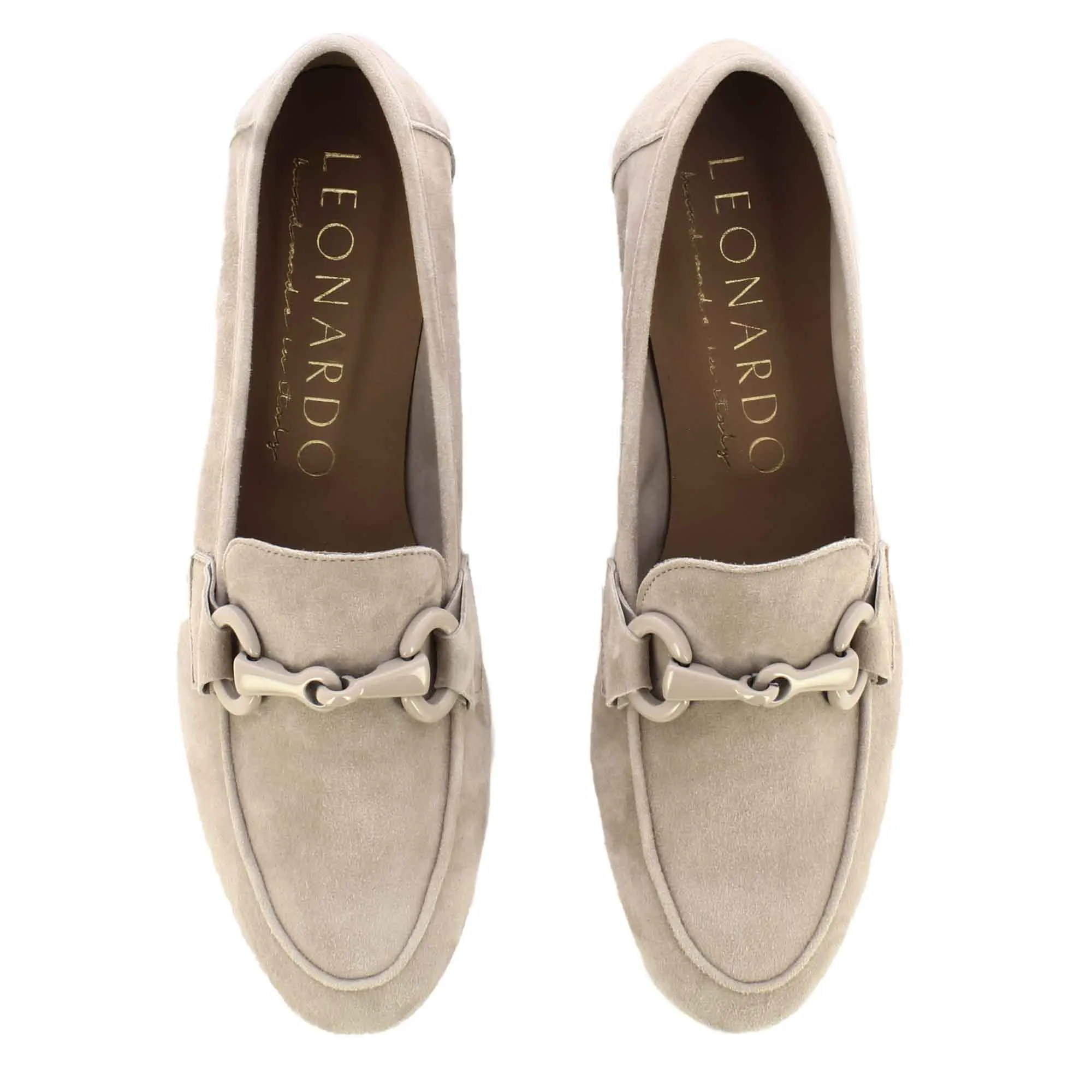 Mocassino da donna in pelle scamosciata con morsetto colore beige