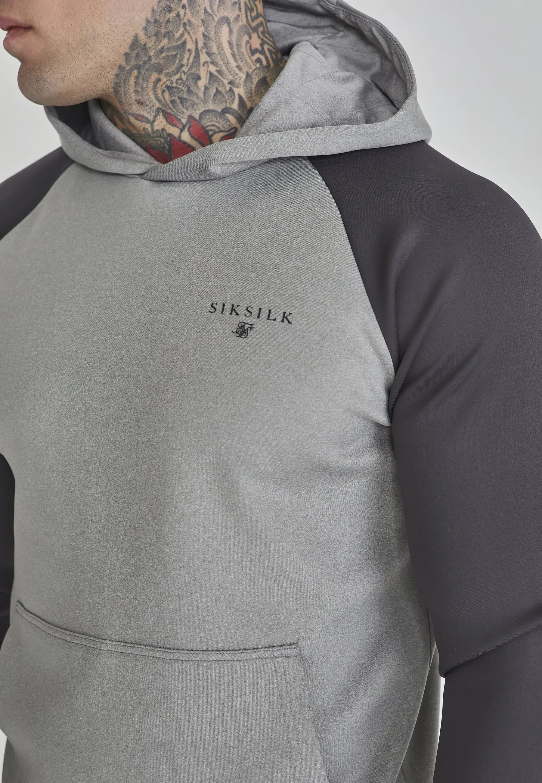 MUSCLE FIT - Felpa con cappuccio