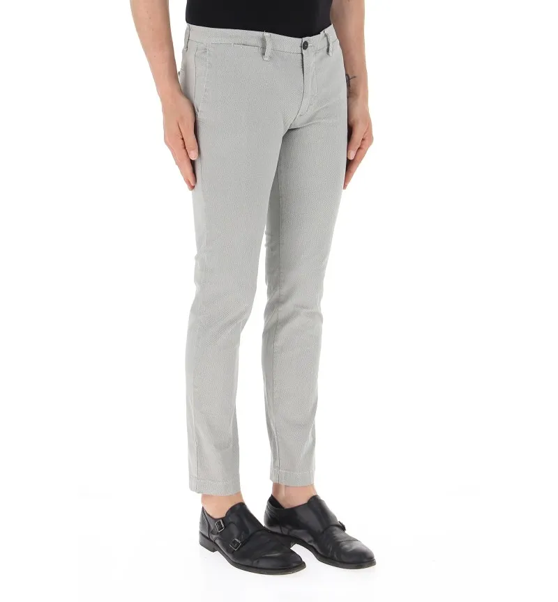 Pantaloni chino