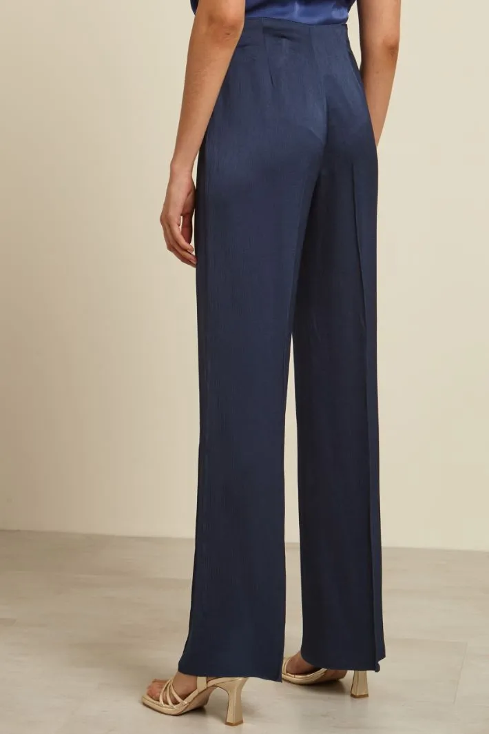Pantaloni in raso