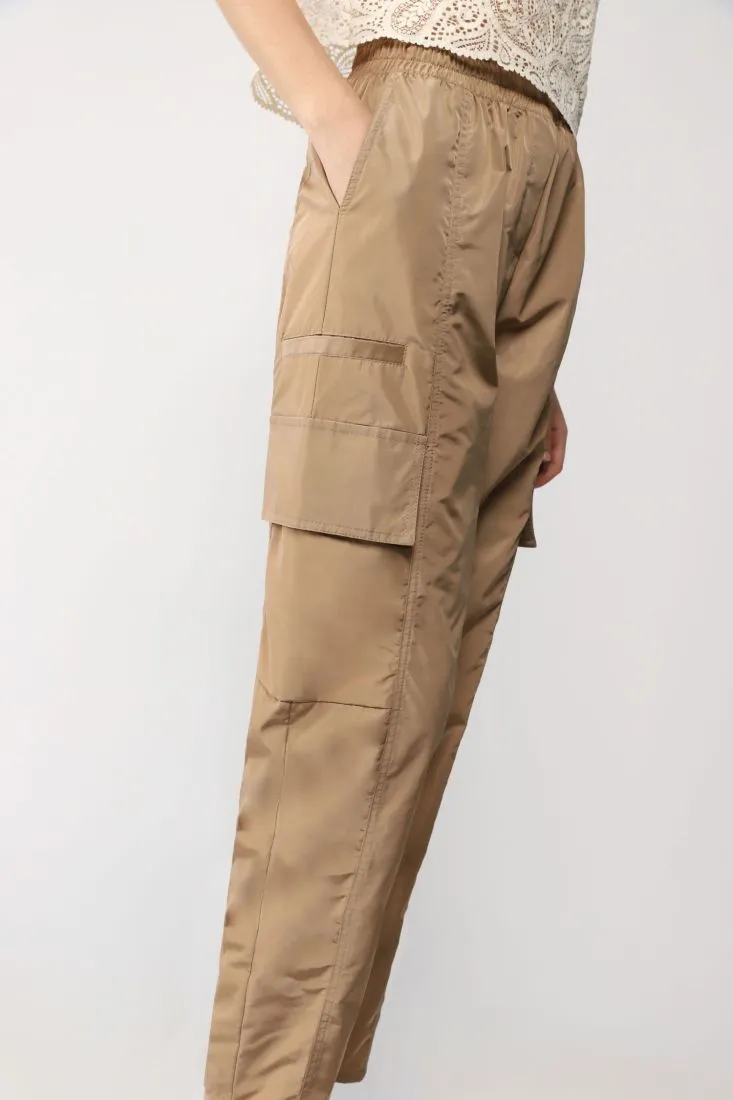 Pantaloni straight cropped monocolour con tasche laterali