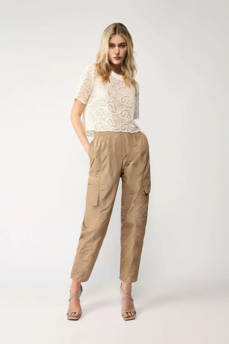 Pantaloni straight cropped monocolour con tasche laterali
