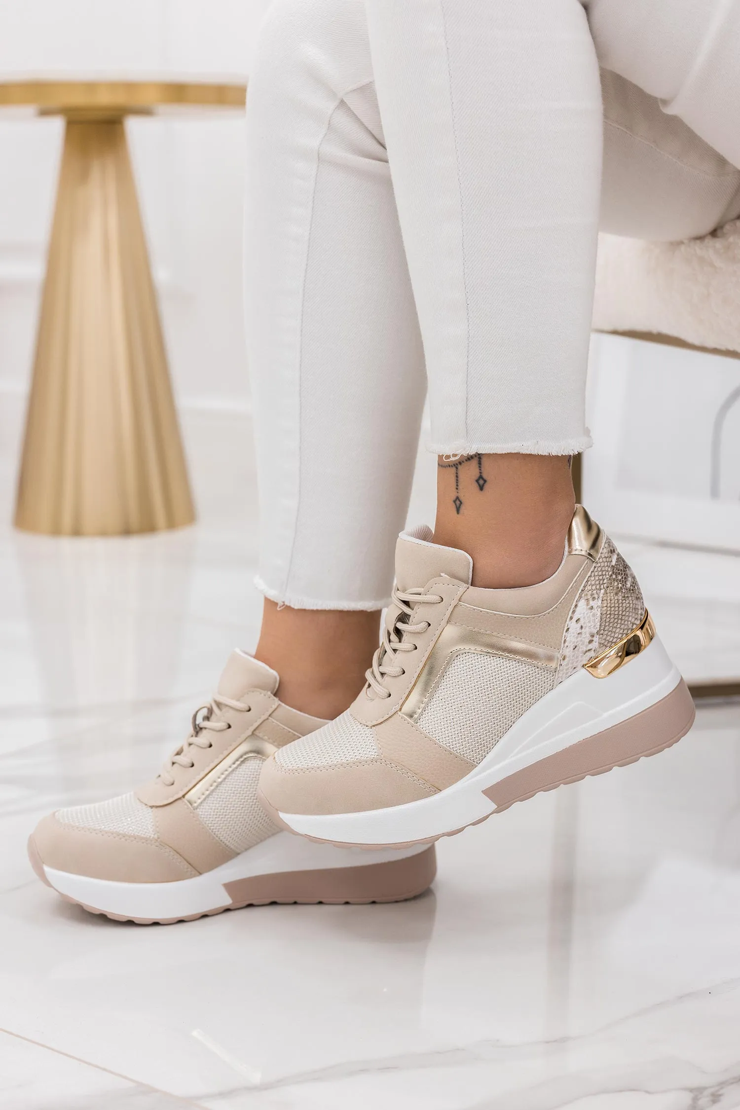 POLO - Sneakers beige con zeppa e inserti pitonati