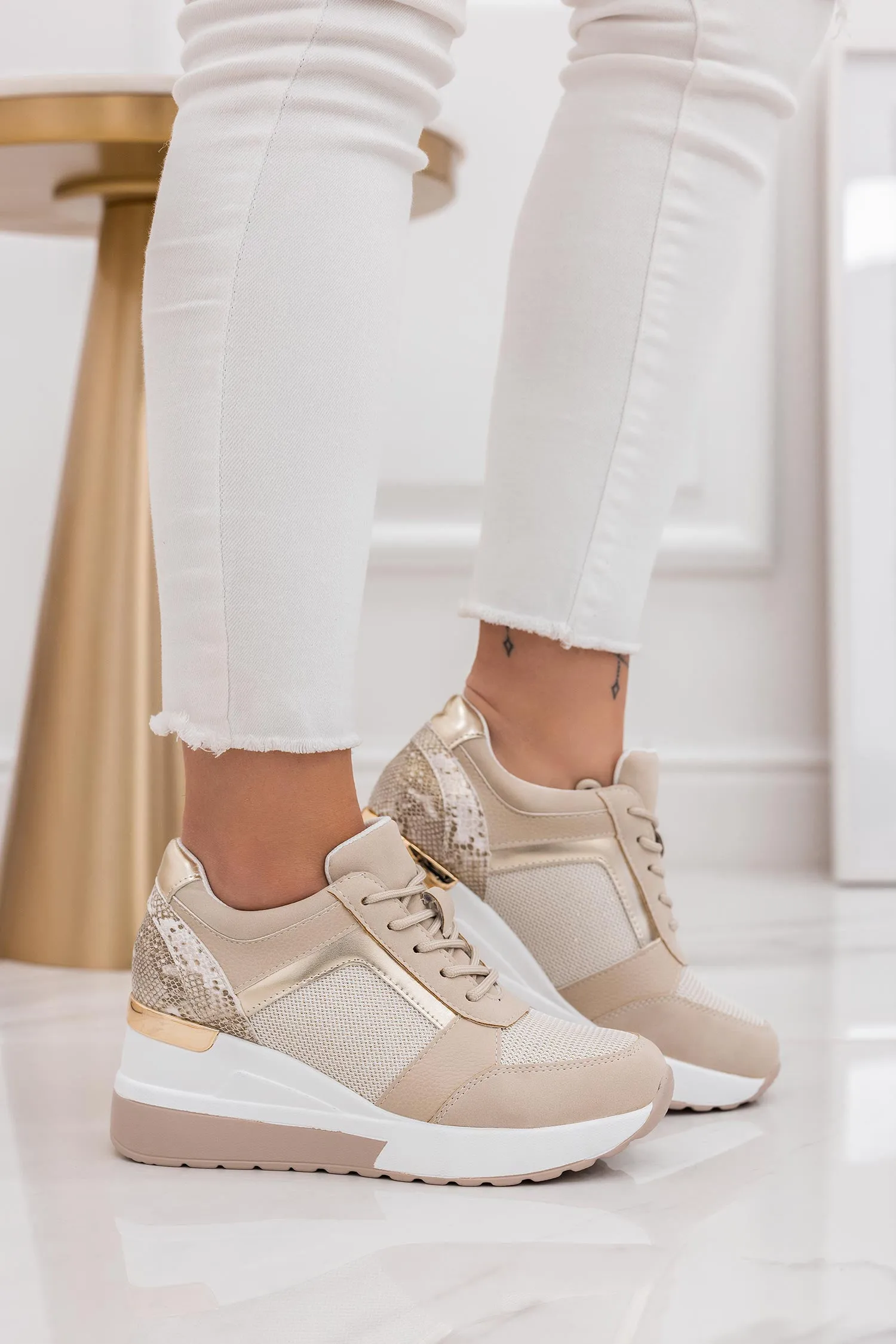 POLO - Sneakers beige con zeppa e inserti pitonati
