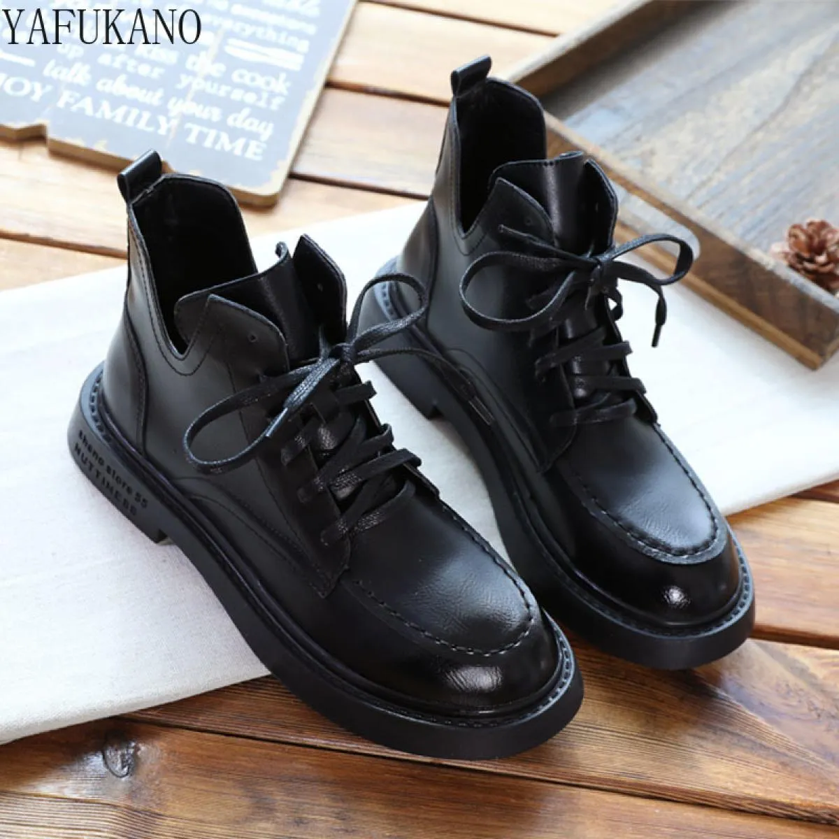 Stivali da donna Donna Stile britannico Inverno Plus Velluto Caldo Bello Stivaletti corti Fatti a mano Letterario Mori Retro Cas