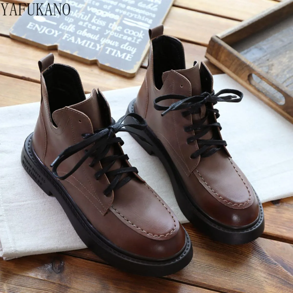 Stivali da donna Donna Stile britannico Inverno Plus Velluto Caldo Bello Stivaletti corti Fatti a mano Letterario Mori Retro Cas