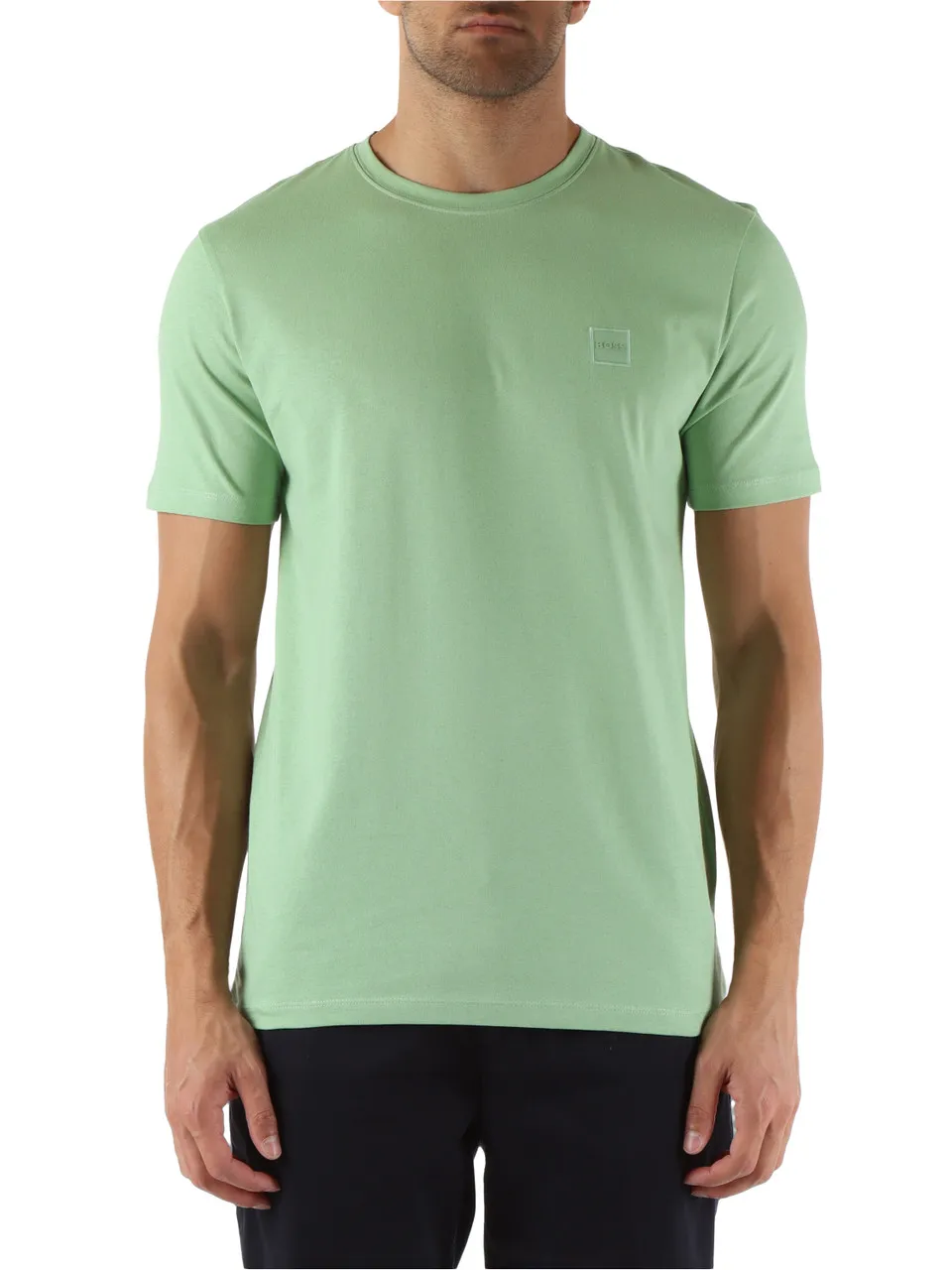 T-shirt in cotone con patch logo frontale