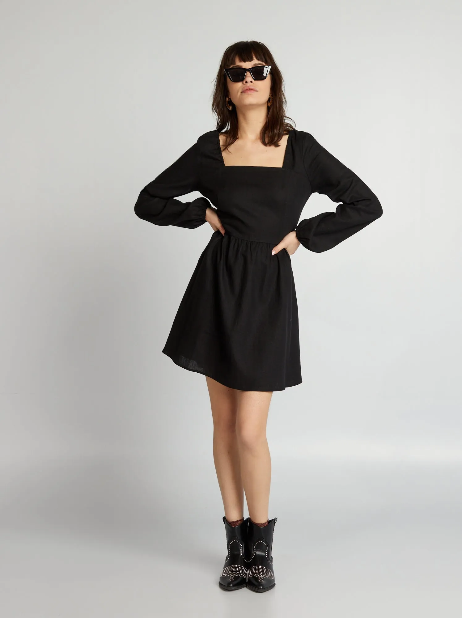 Vestito corto in lino - nero