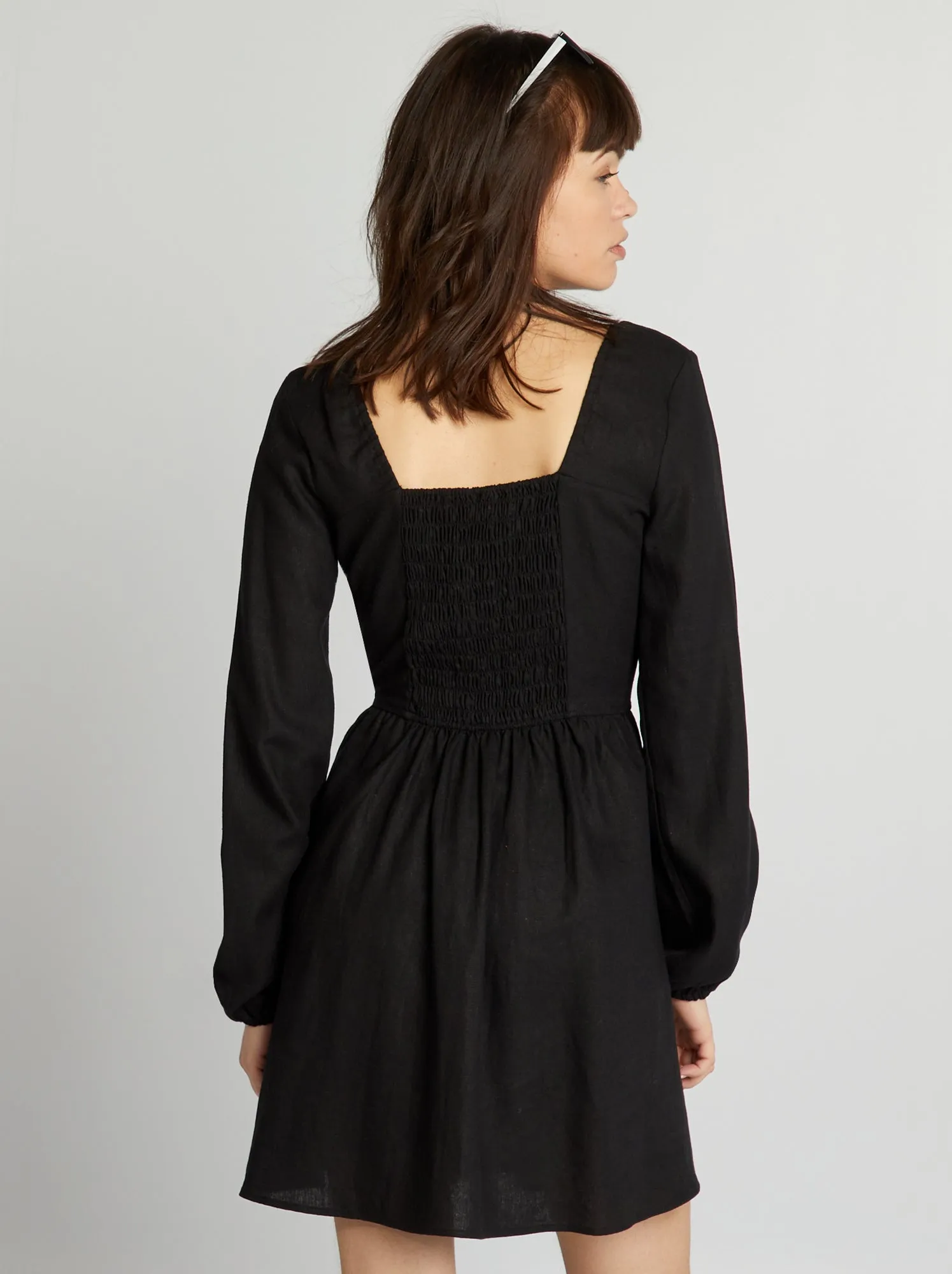 Vestito corto in lino - nero