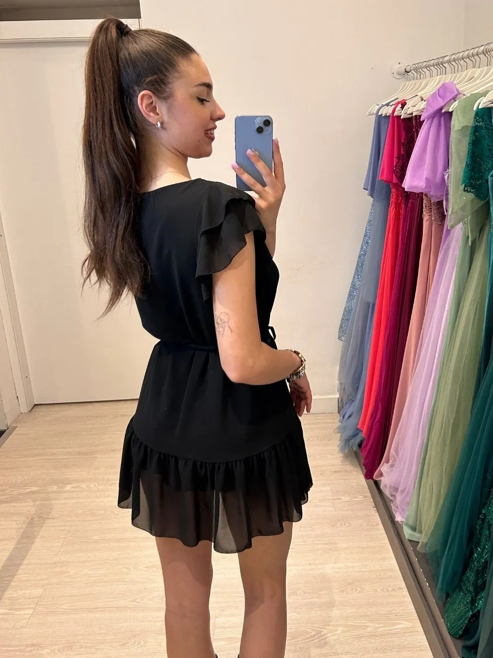 Vestito corto manica volant