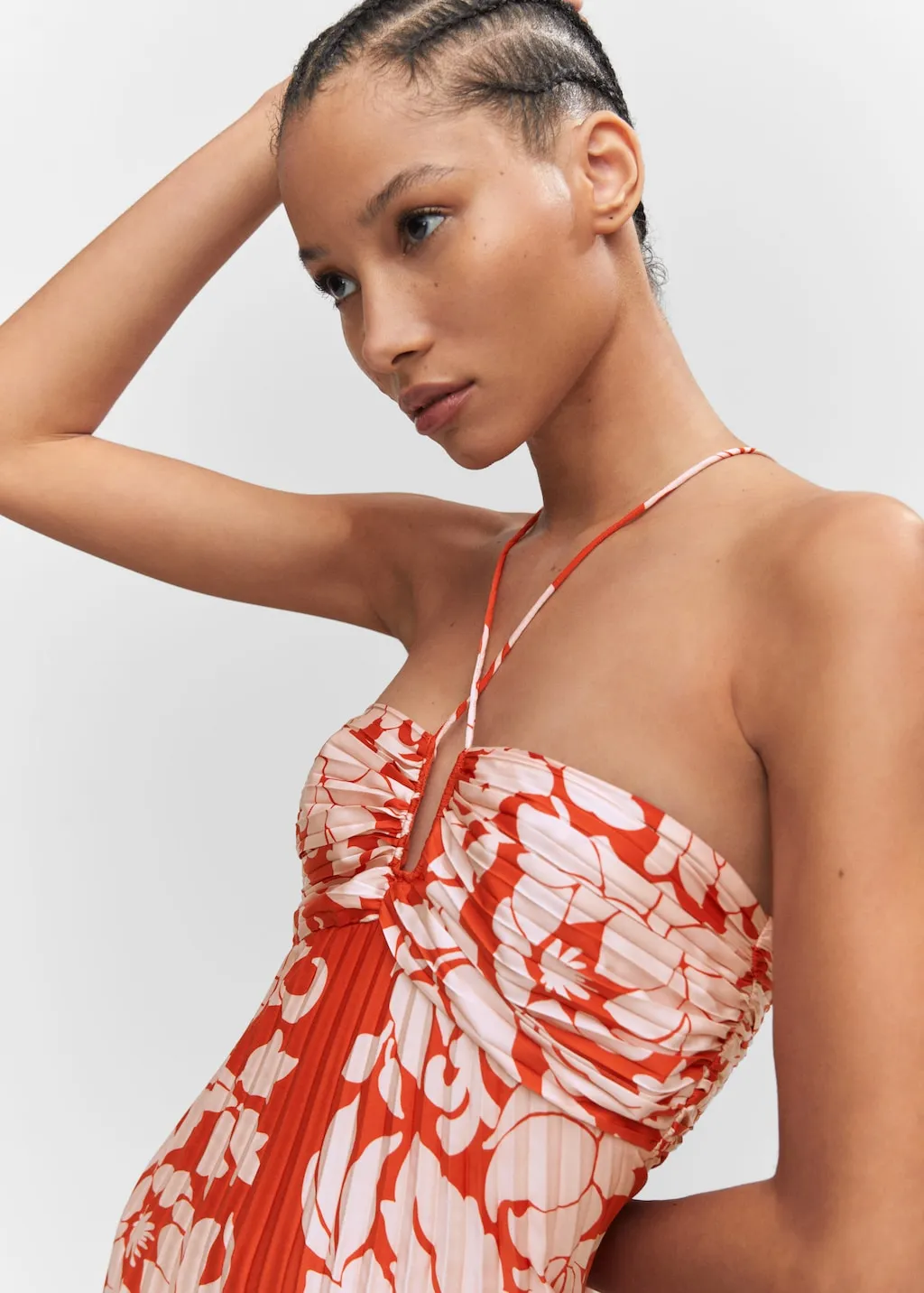 Vestito plissettato collo halter