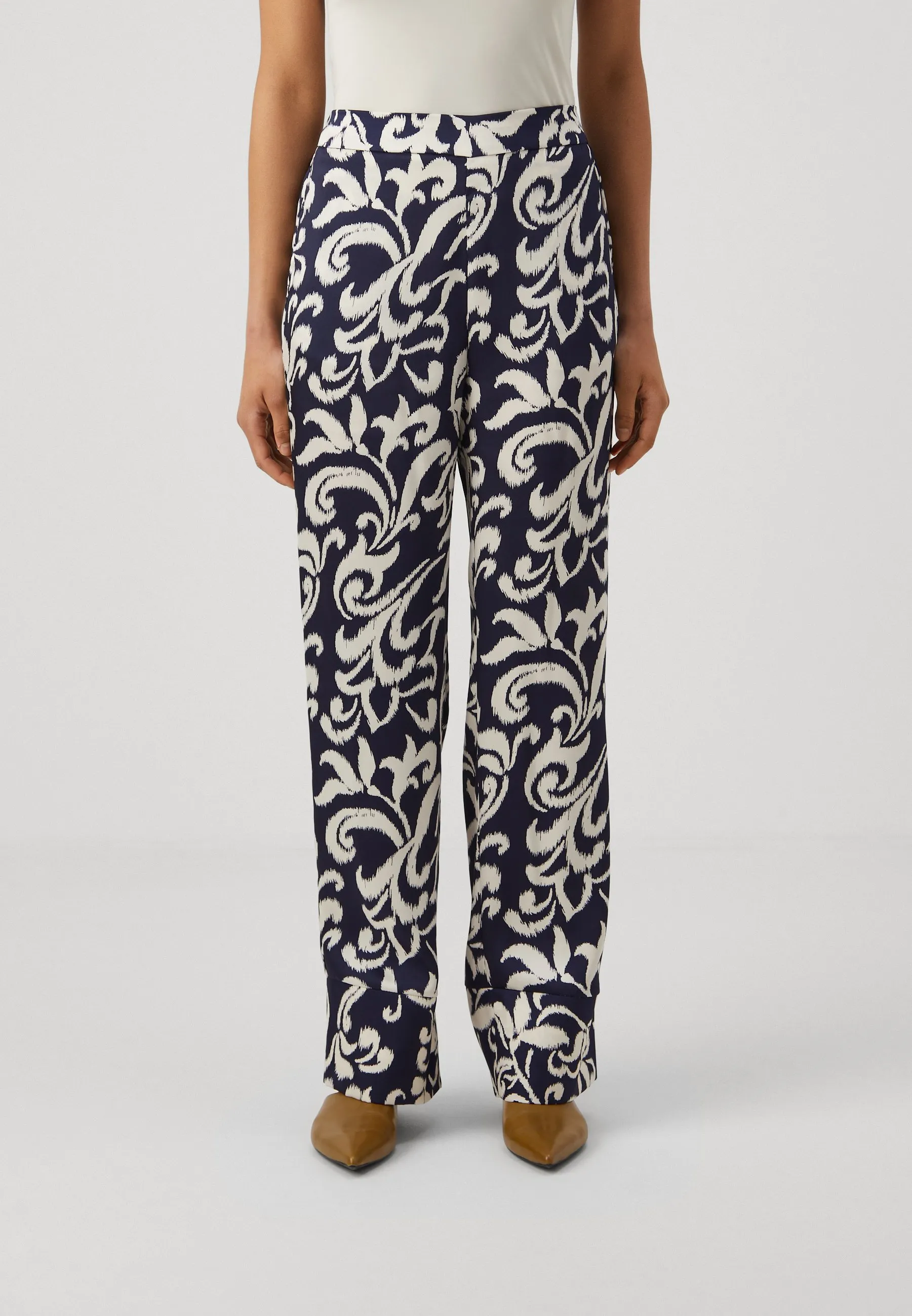 VIKARIA WIDE PANTS - Pantaloni
