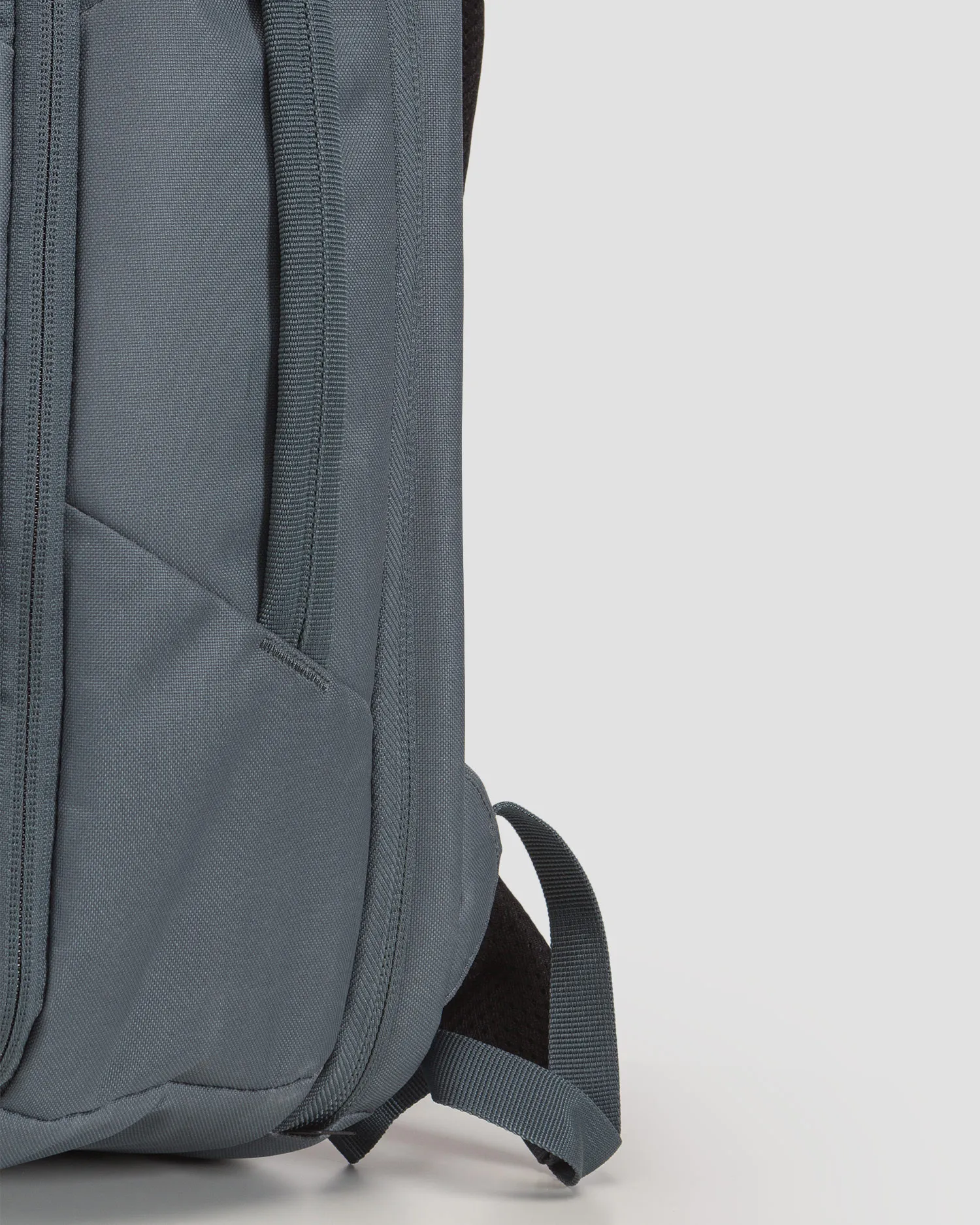Zaino grigio Thule Aion Travel Backpack 28L 3205018-dark-slate